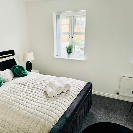 Harmony House 3 Bedroom New Build For Families, Contractors, Black Country Museum Sleeps 6 Tipton Buitenkant foto